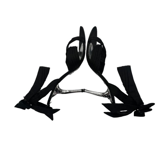 Torta Caliente Black Strappy Pointed Toe Bow Sandals Size 11 Women's - Picture 7 of 9